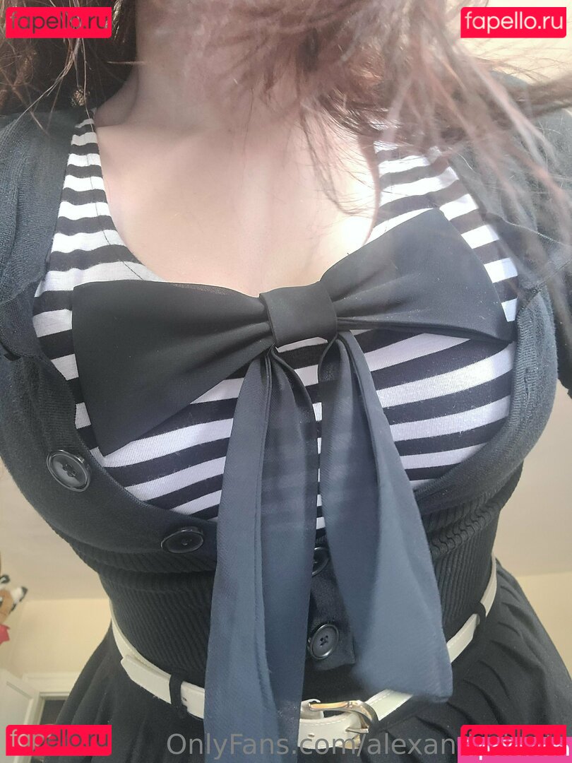 alexandrabbit / alexandrabbits Onlyfans Photo Gallery 