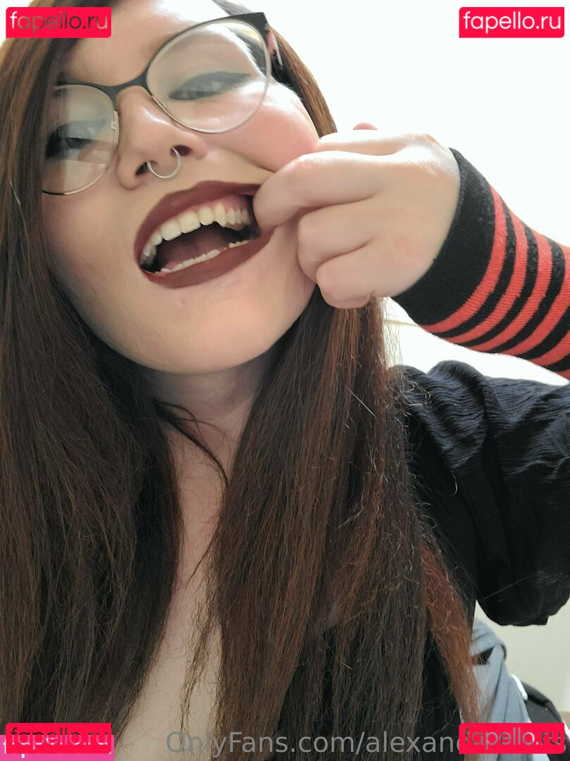 alexandrabbit / alexandrabbits Onlyfans Photo Gallery 