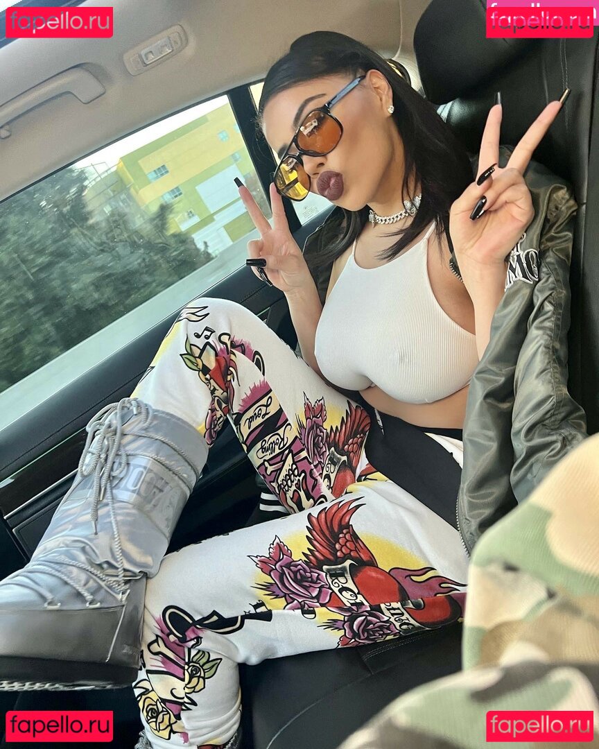 bbblove / bbblove419 / tsunamii419 Onlyfans Photo Gallery 