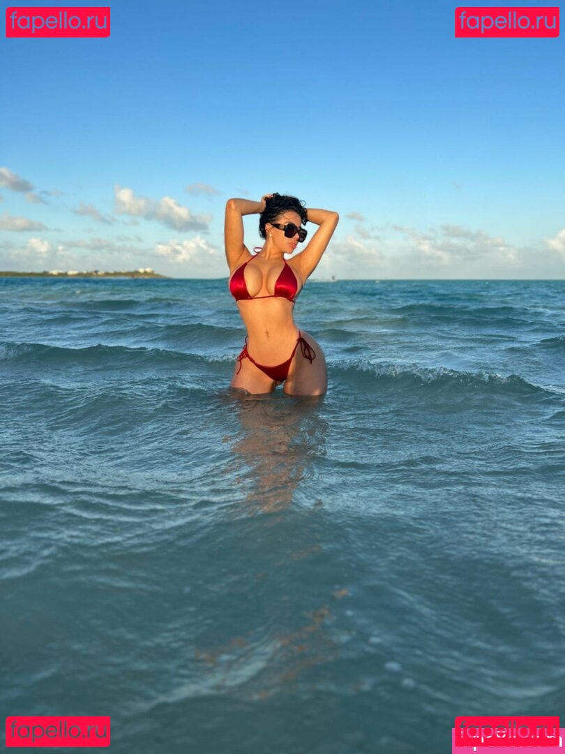 bbblove / bbblove419 / tsunamii419 Onlyfans Photo Gallery 