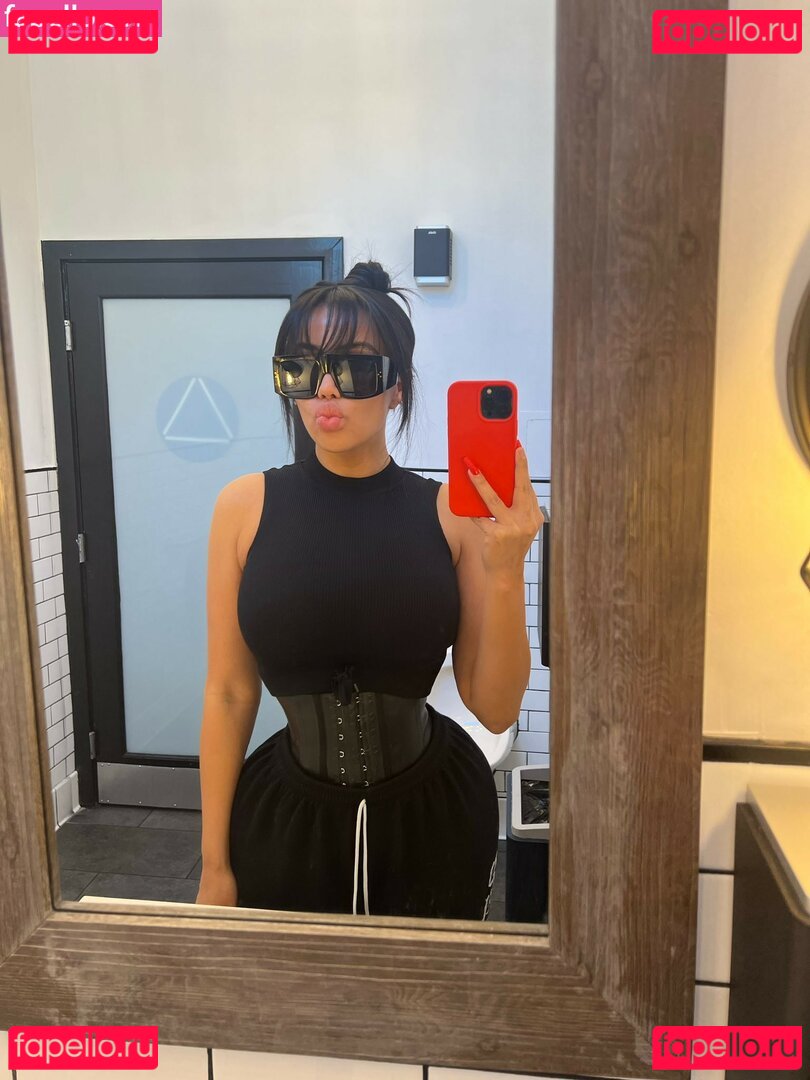 bbblove / bbblove419 / tsunamii419 Onlyfans Photo Gallery 