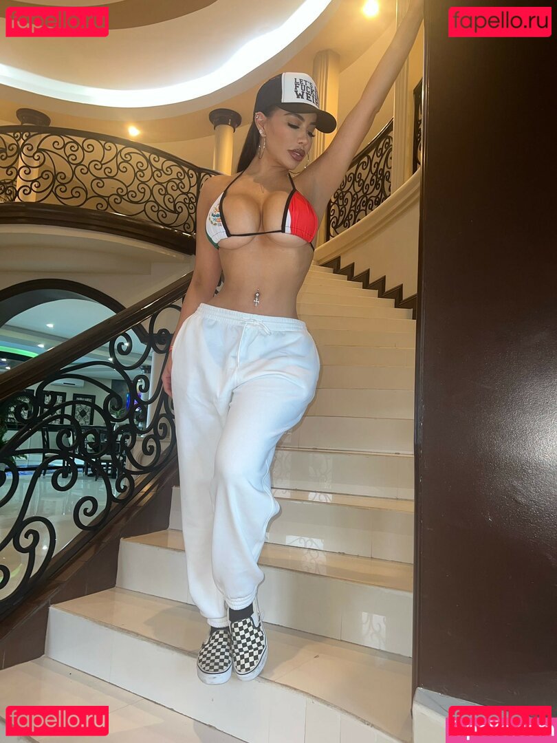 bbblove / bbblove419 / tsunamii419 Onlyfans Photo Gallery 