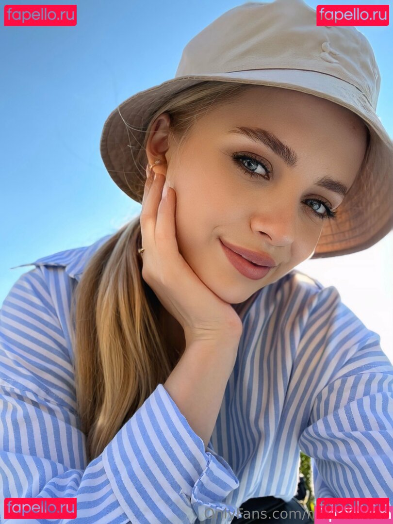 kqleha_maria_0r238 / m_mashaxx Onlyfans Photo Gallery 