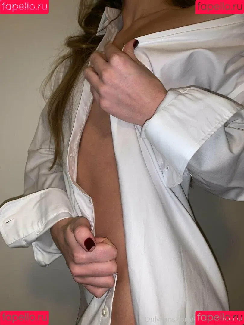 babykaryina Onlyfans Photo Gallery 