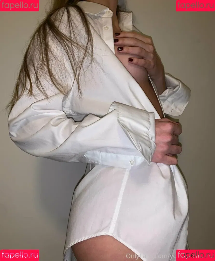 babykaryina Onlyfans Photo Gallery 