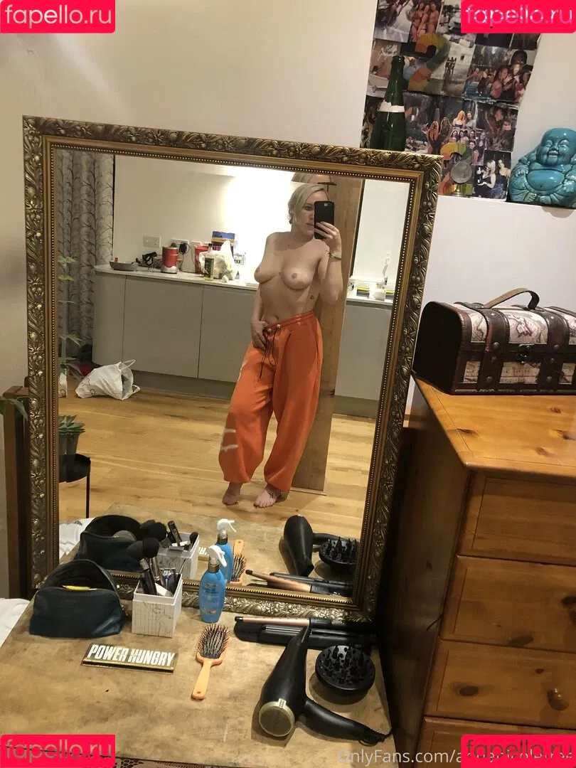 annanicolefree Onlyfans Photo Gallery 