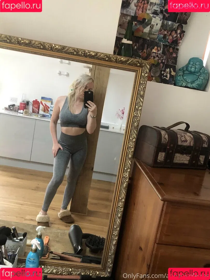 annanicolefree Onlyfans Photo Gallery 