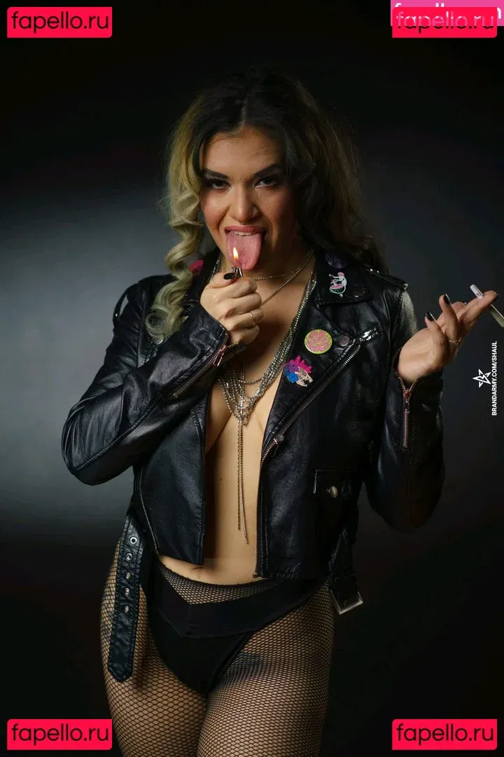 Shaul Guerrero Onlyfans Photo Gallery 