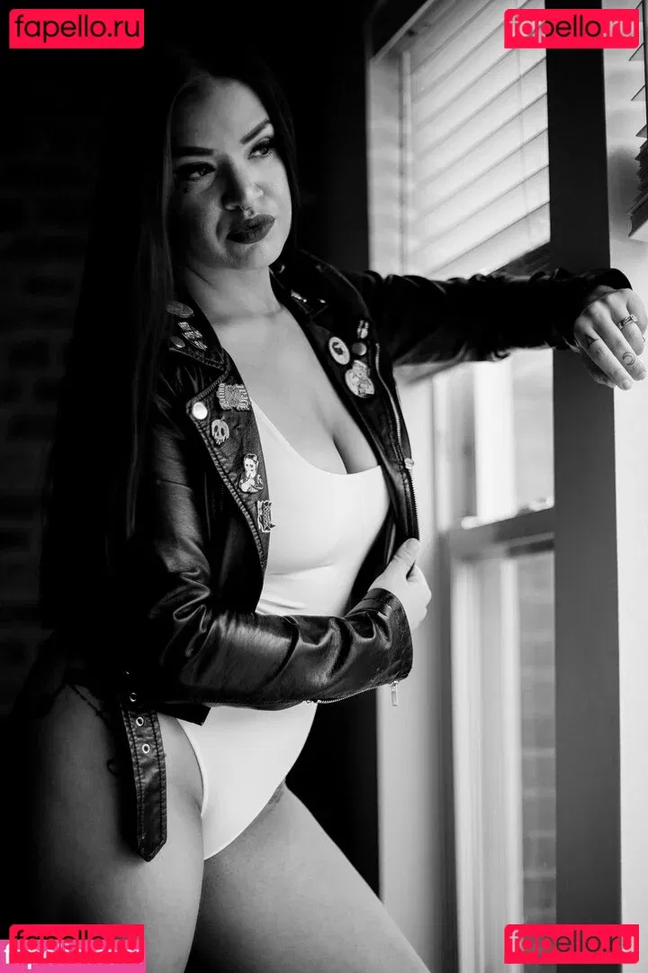 Shaul Guerrero Onlyfans Photo Gallery 