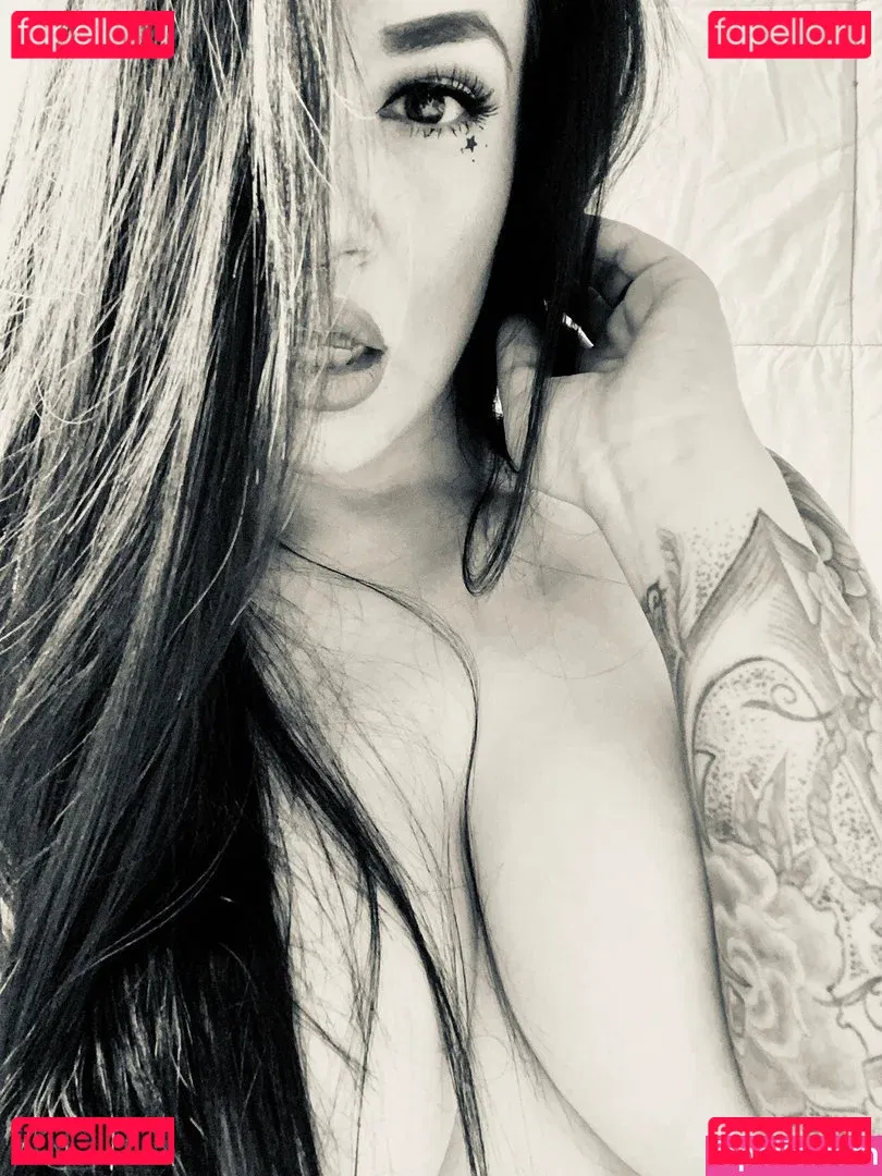 Shaul Guerrero Onlyfans Photo Gallery 