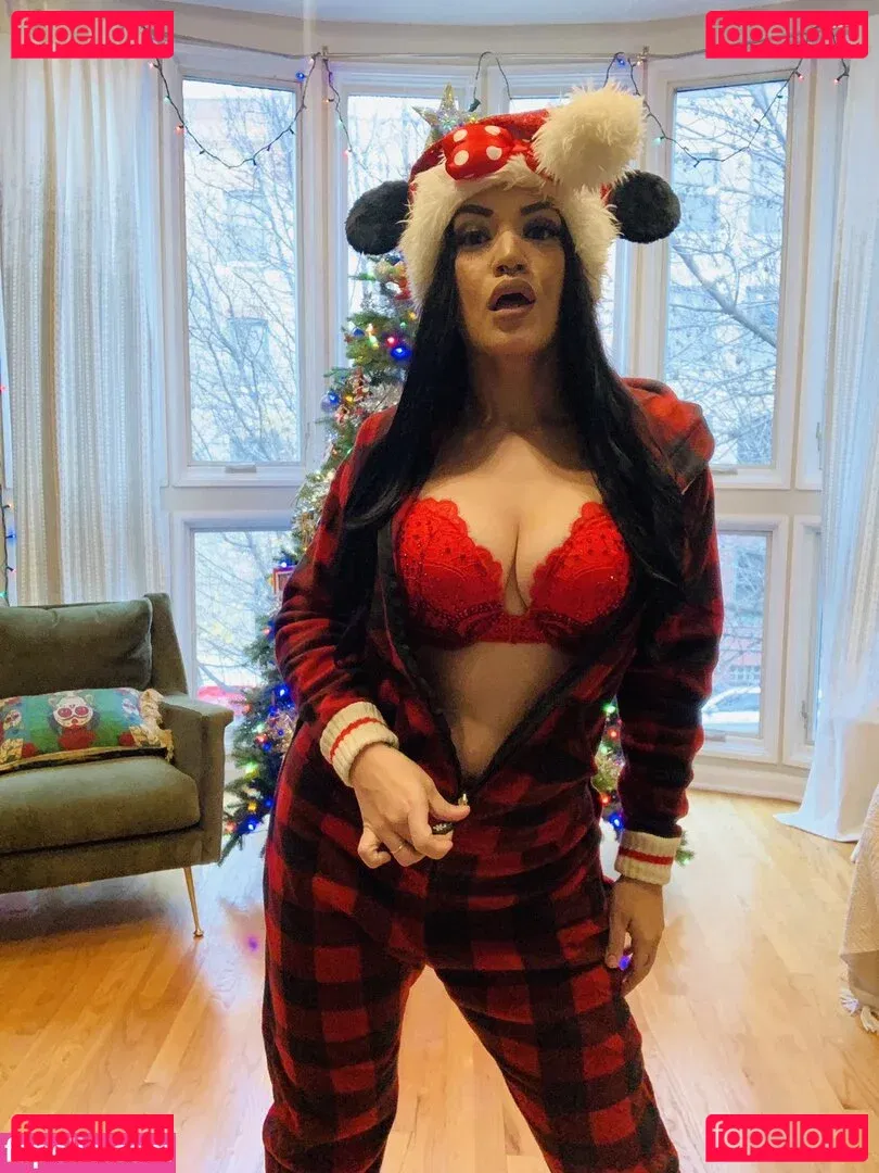 Shaul Guerrero Onlyfans Photo Gallery 