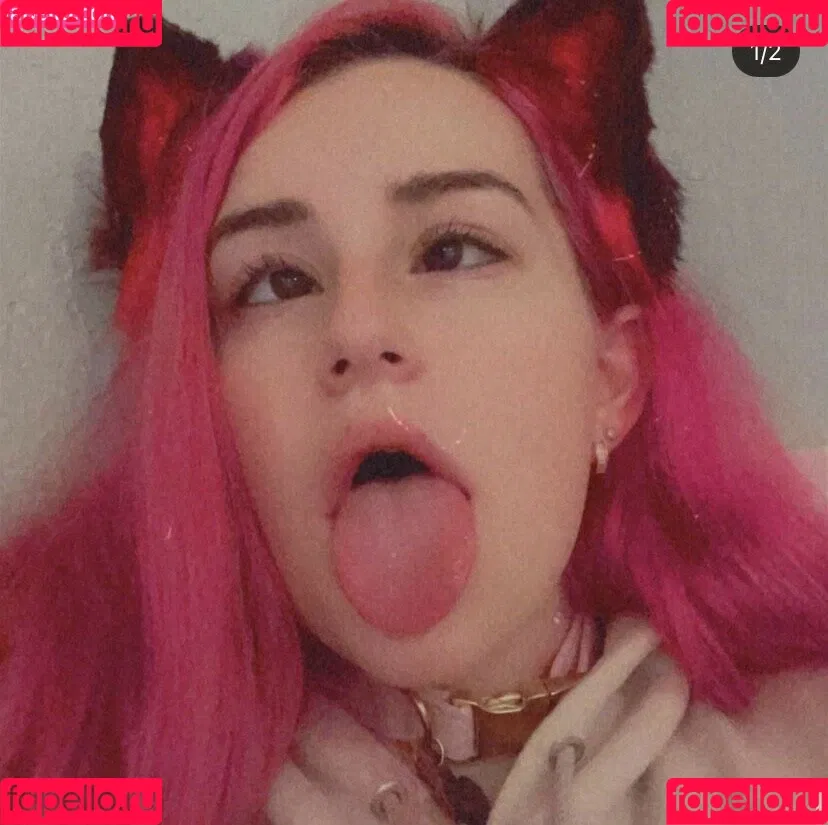 strawburrykitten Onlyfans Photo Gallery 