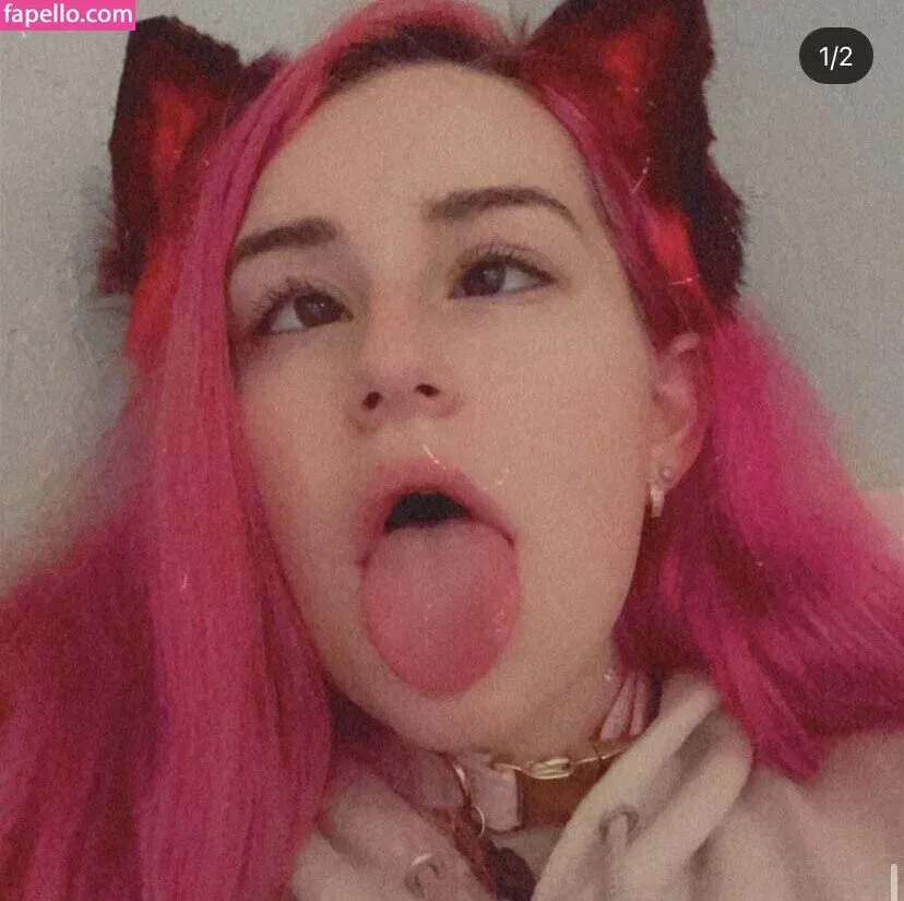 strawburrykitten Onlyfans Photo Gallery 