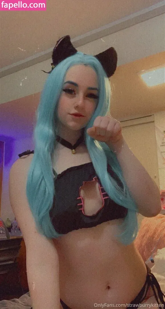 strawburrykitten Onlyfans Photo Gallery 