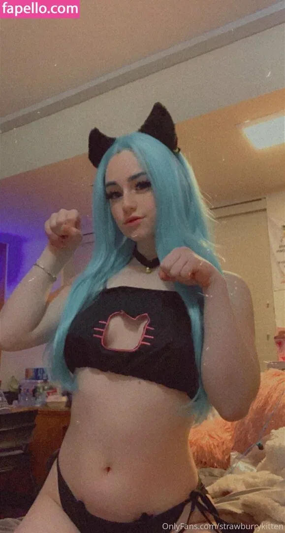 strawburrykitten Onlyfans Photo Gallery 