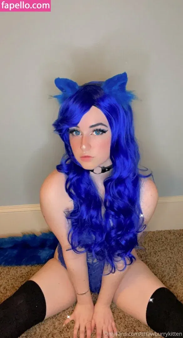 strawburrykitten Onlyfans Photo Gallery 