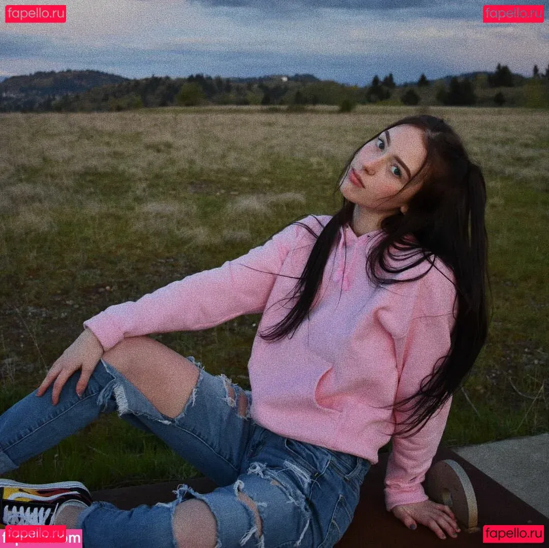 Makayla Onlyfans Photo Gallery 