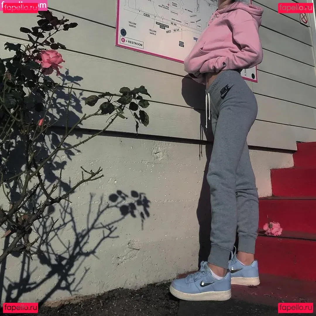 Makayla Onlyfans Photo Gallery 