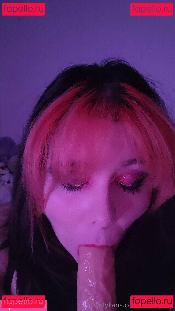 lewdajbug Onlyfans Photo Gallery 