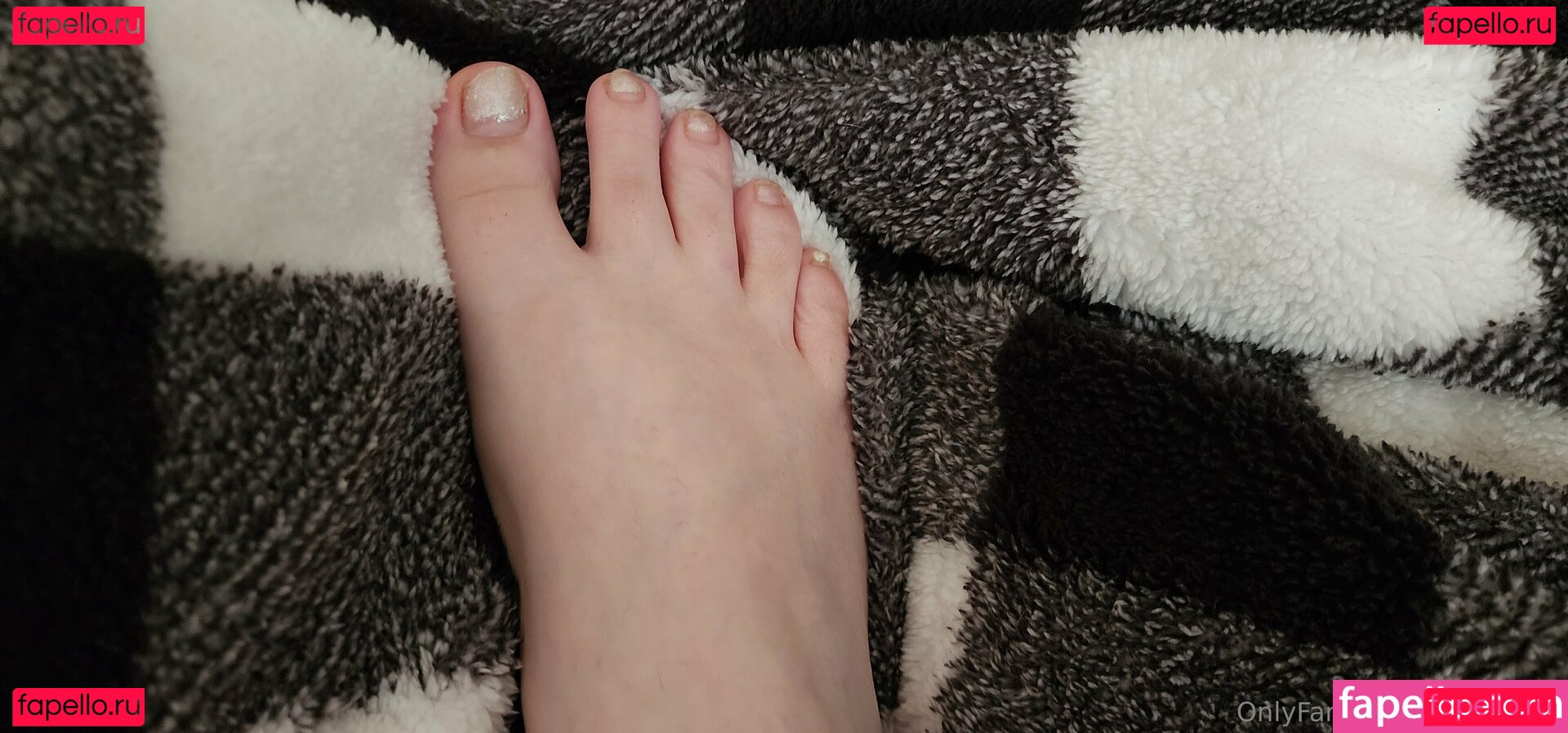 lewdajbug Onlyfans Photo Gallery 