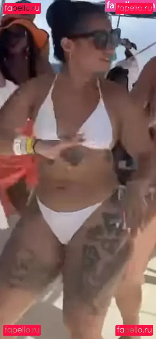 Lolo Barreiro Onlyfans Photo Gallery 