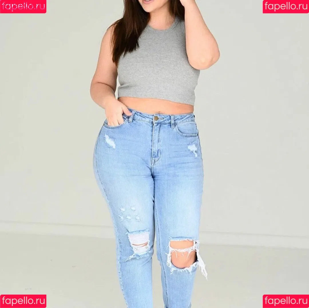 Sharon Ellis Onlyfans Photo Gallery 