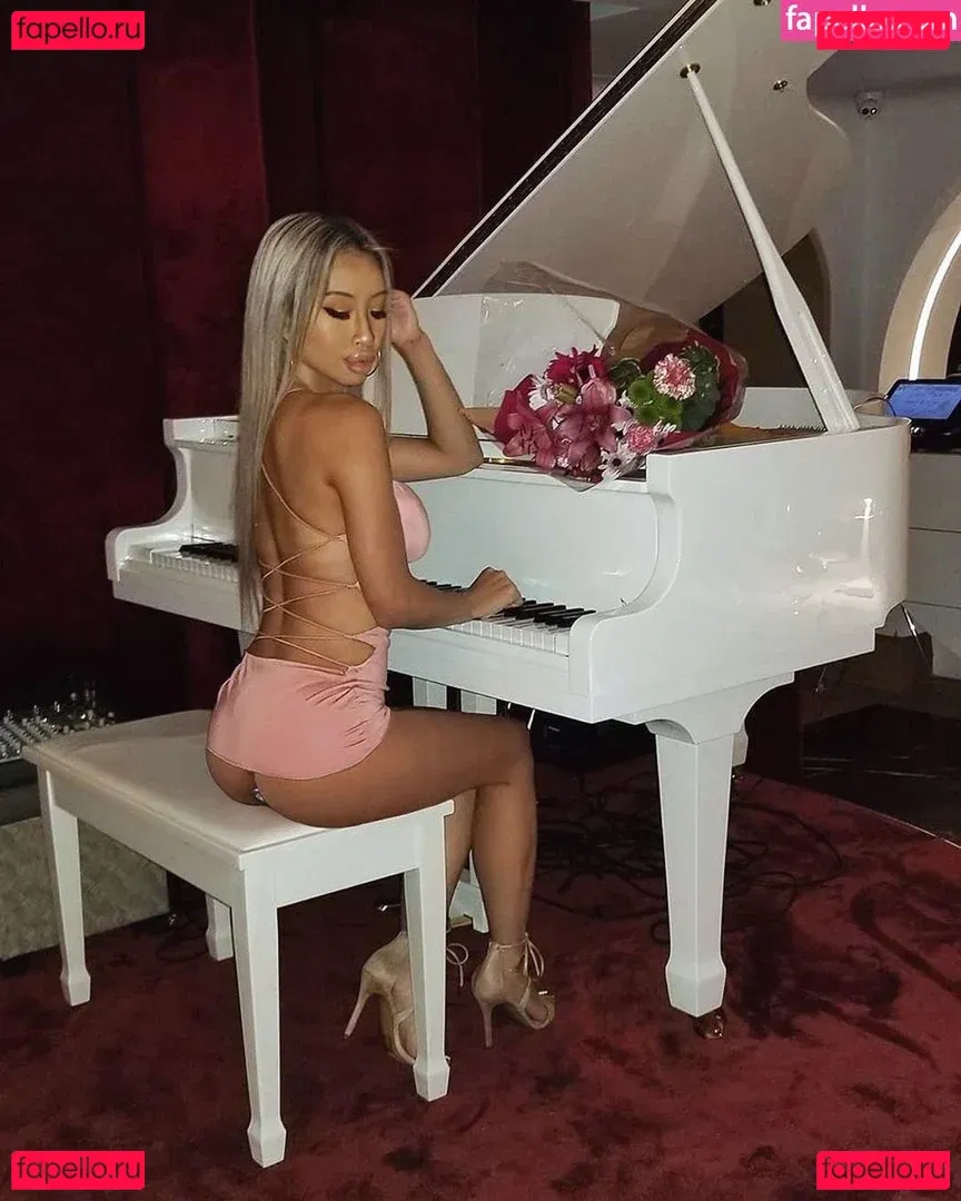 Tiffany Luu Onlyfans Photo Gallery 