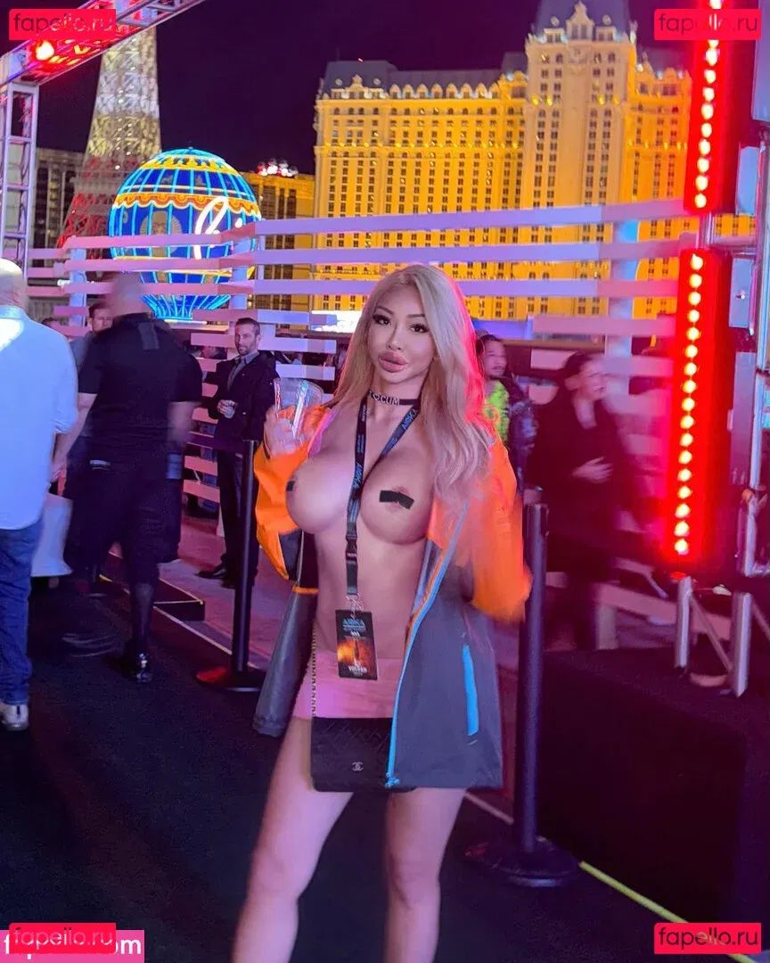 Tiffany Luu Onlyfans Photo Gallery 