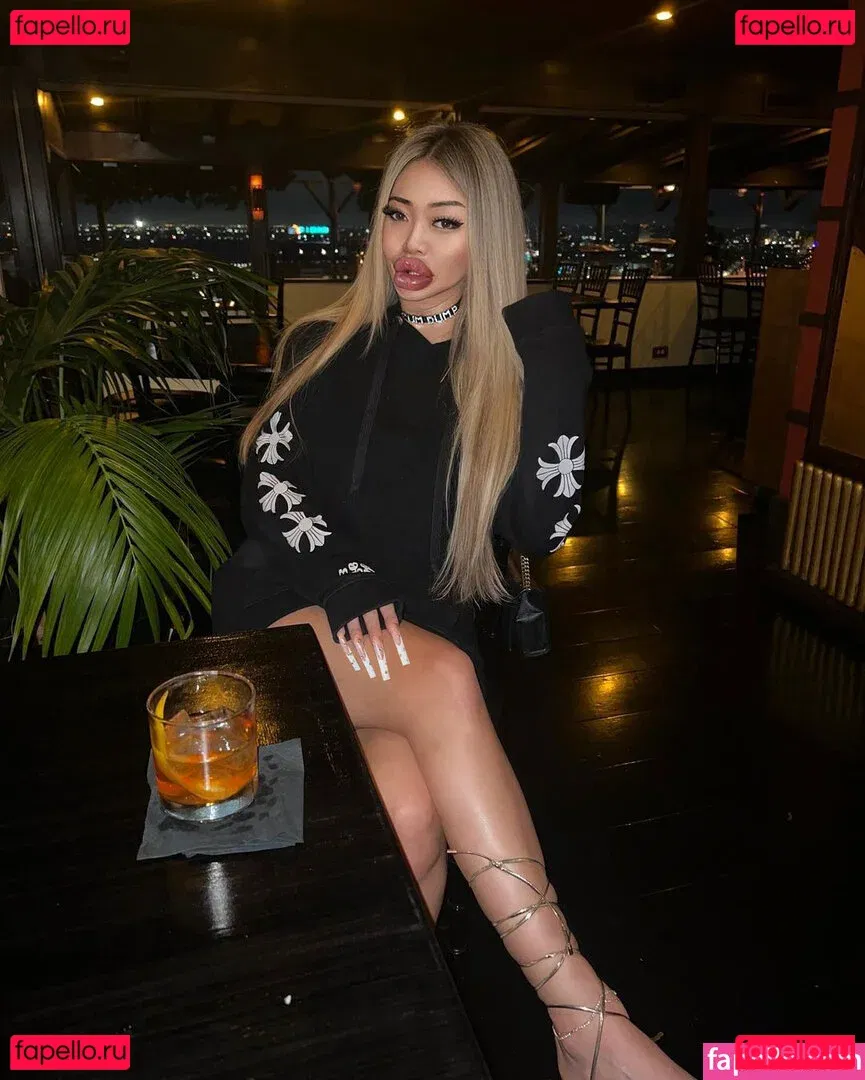 Tiffany Luu Onlyfans Photo Gallery 