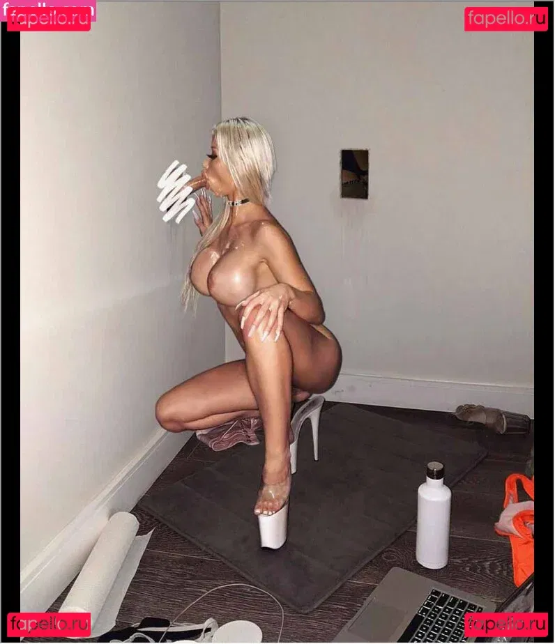 Tiffany Luu Onlyfans Photo Gallery 