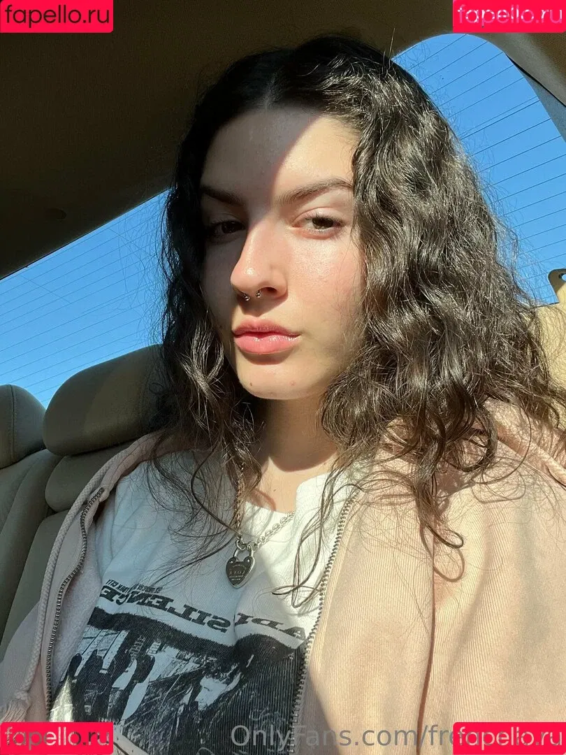 Frenchava Onlyfans Photo Gallery 