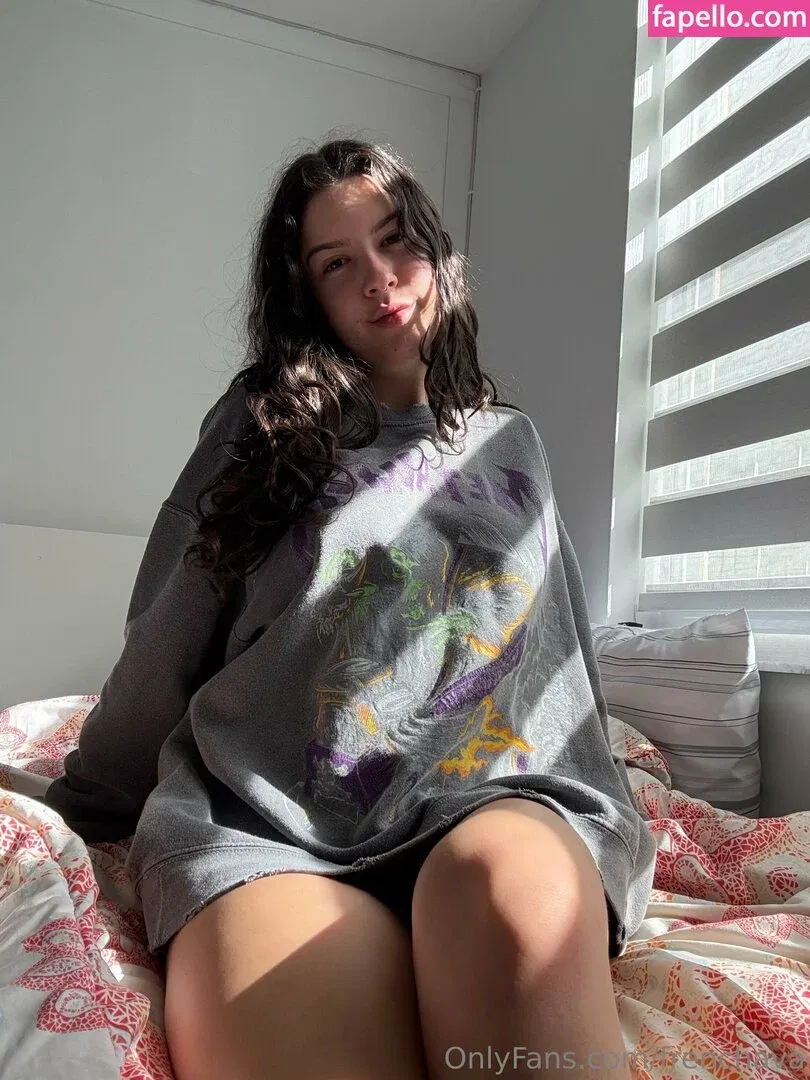 Frenchava Onlyfans Photo Gallery 