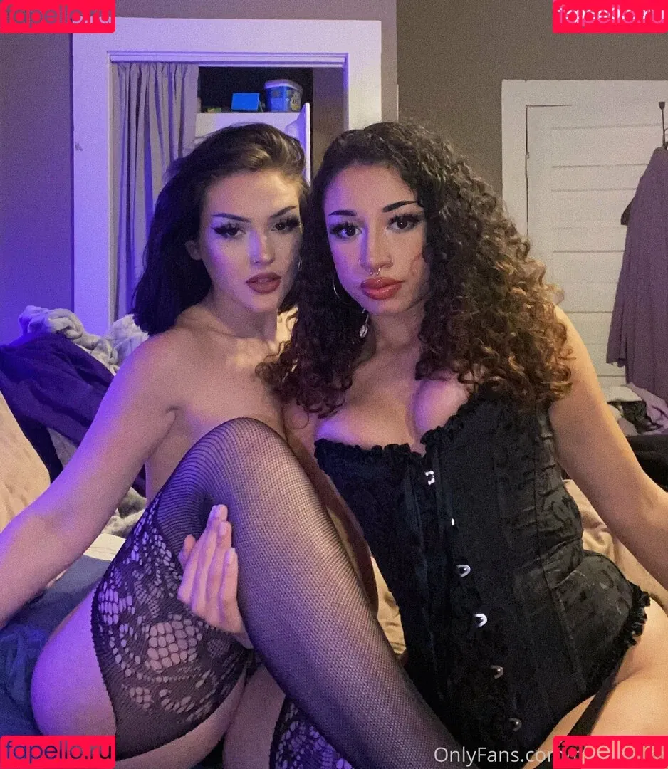 Wanda Sophia Onlyfans Photo Gallery 