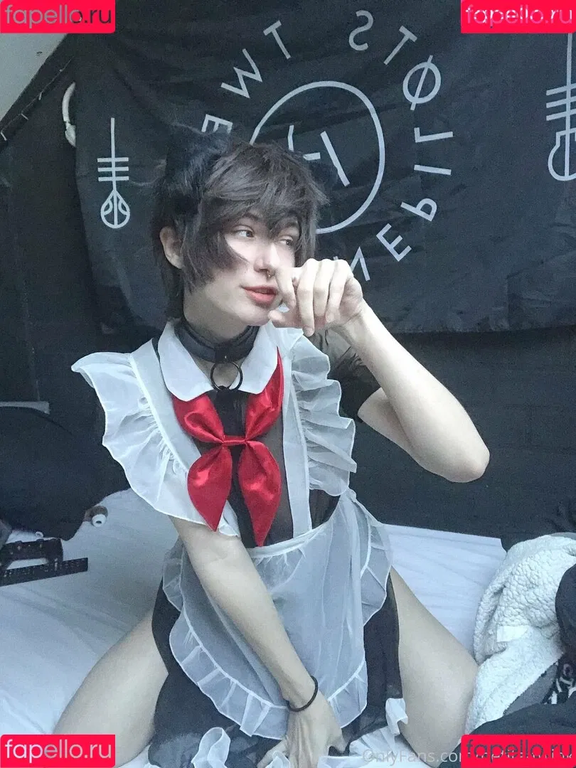 petite-twink Onlyfans Photo Gallery 