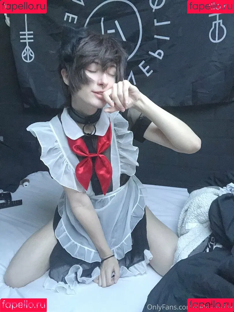 petite-twink Onlyfans Photo Gallery 
