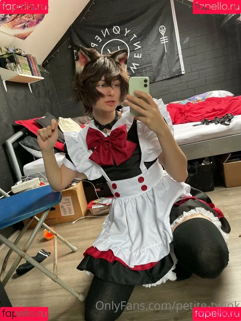 petite-twink Onlyfans Photo Gallery 