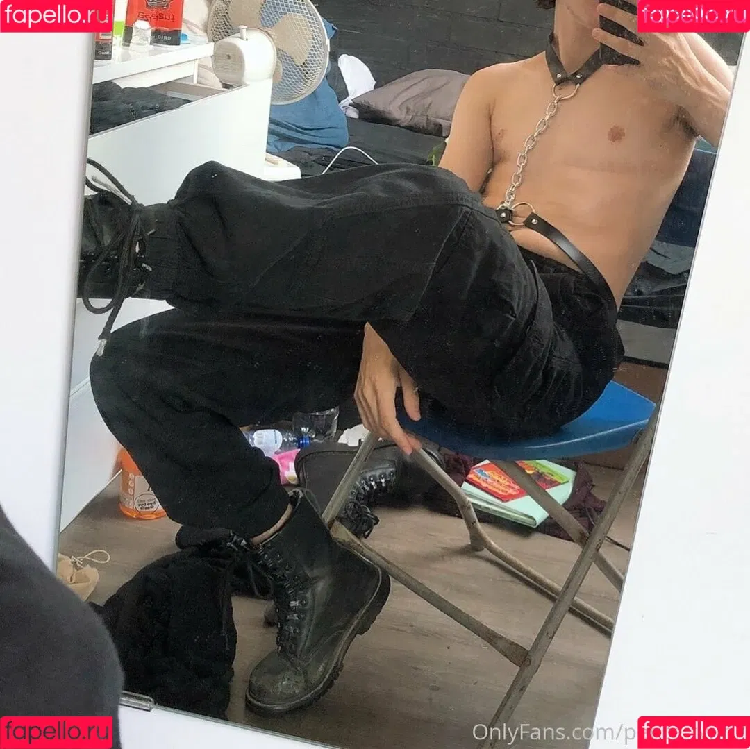 petite-twink Onlyfans Photo Gallery 