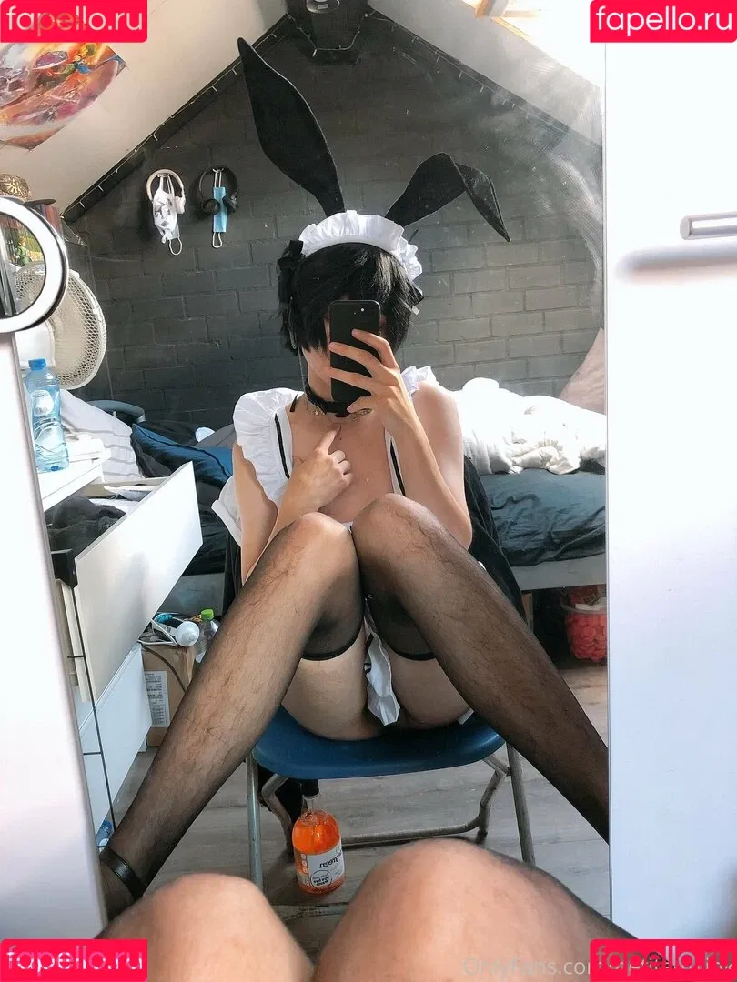 petite-twink Onlyfans Photo Gallery 