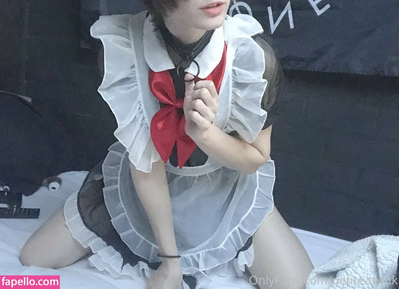 petite-twink Onlyfans Photo Gallery 