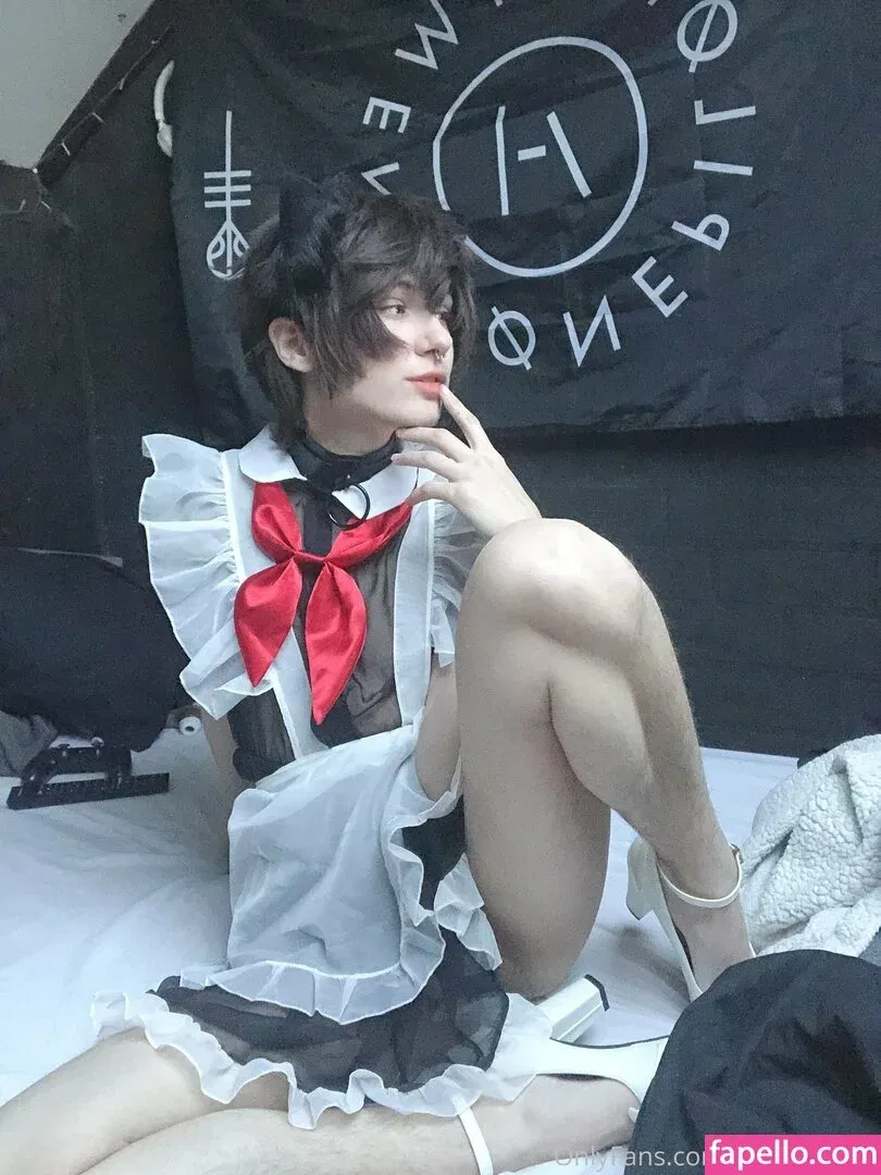 petite-twink Onlyfans Photo Gallery 