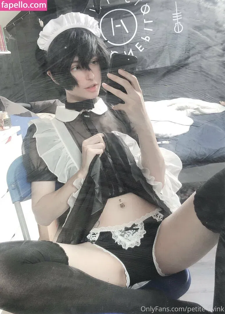 petite-twink Onlyfans Photo Gallery 