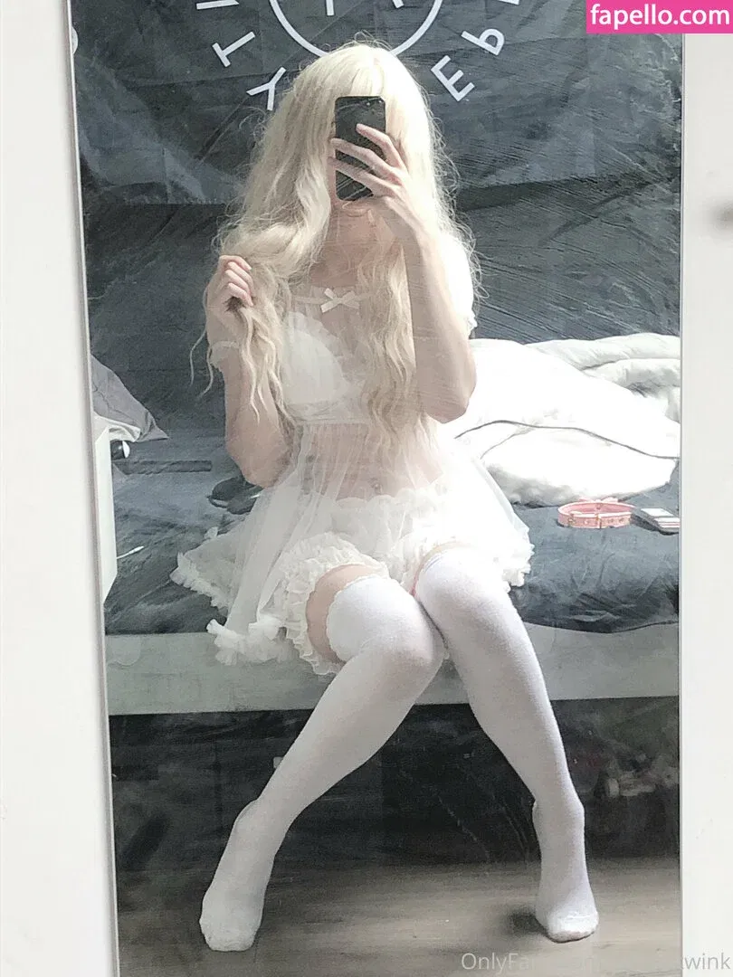 petite-twink Onlyfans Photo Gallery 