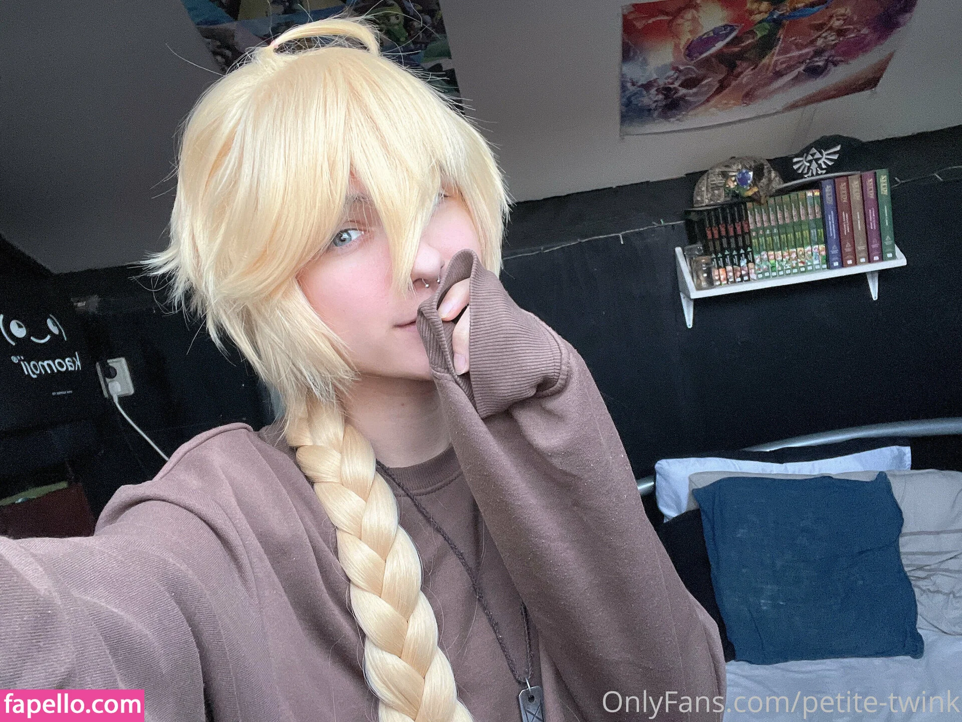 petite-twink Onlyfans Photo Gallery 