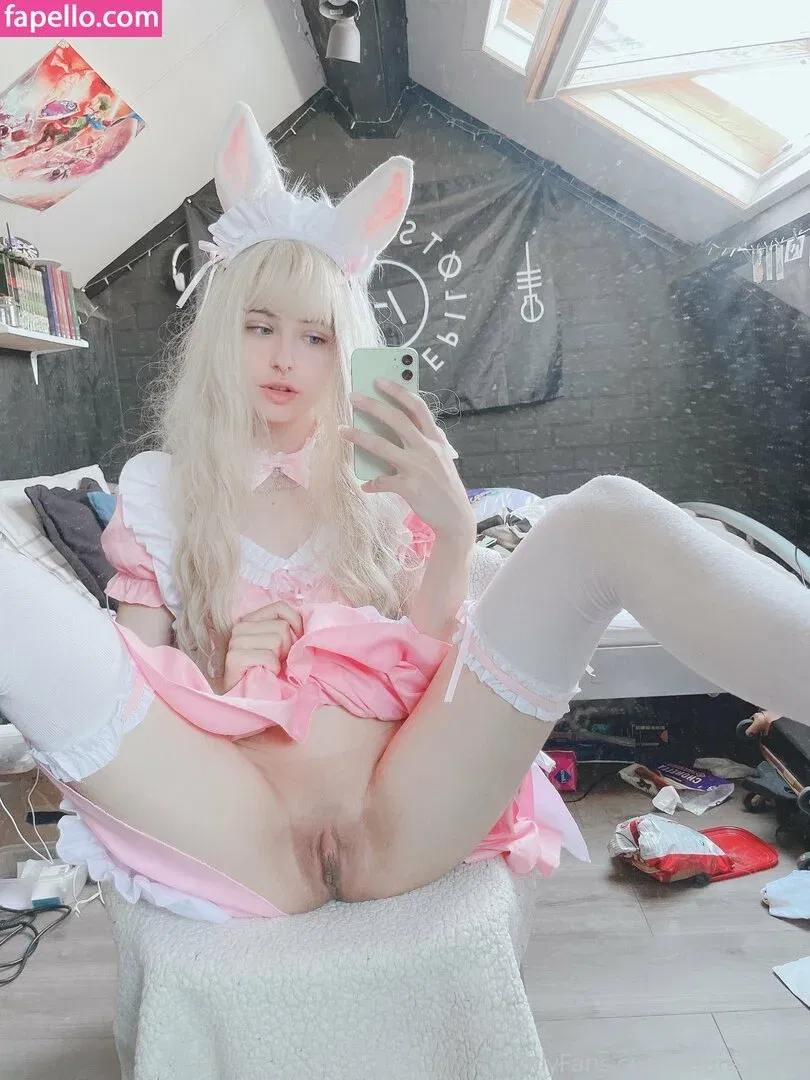 petite-twink Onlyfans Photo Gallery 