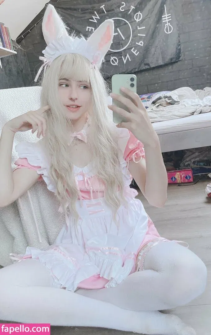 petite-twink Onlyfans Photo Gallery 