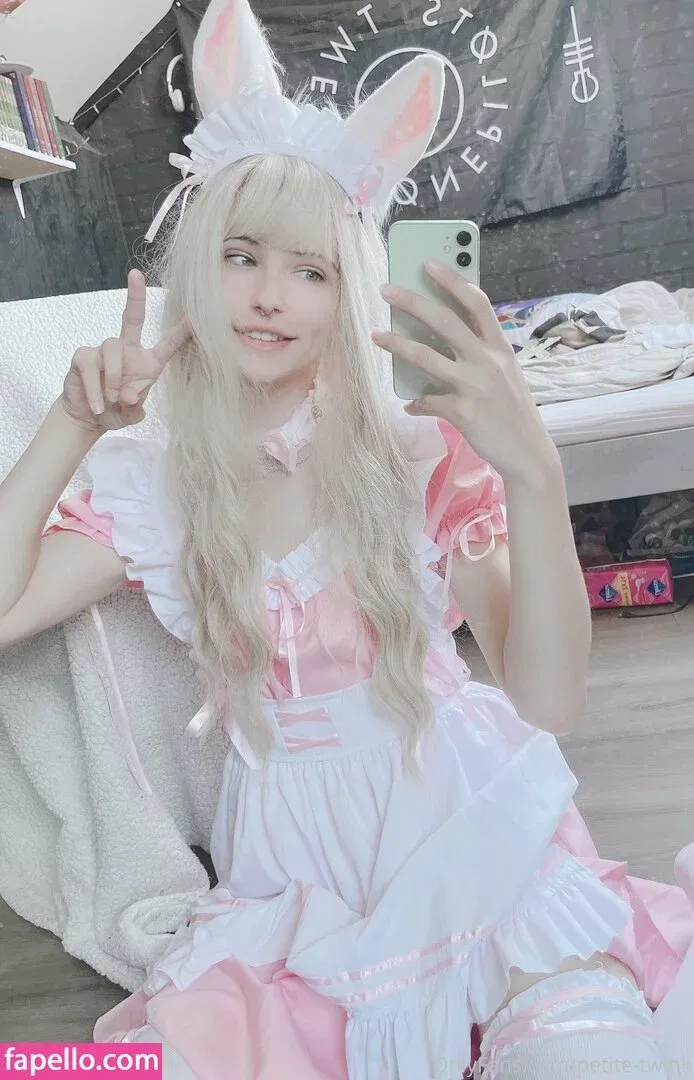 petite-twink Onlyfans Photo Gallery 