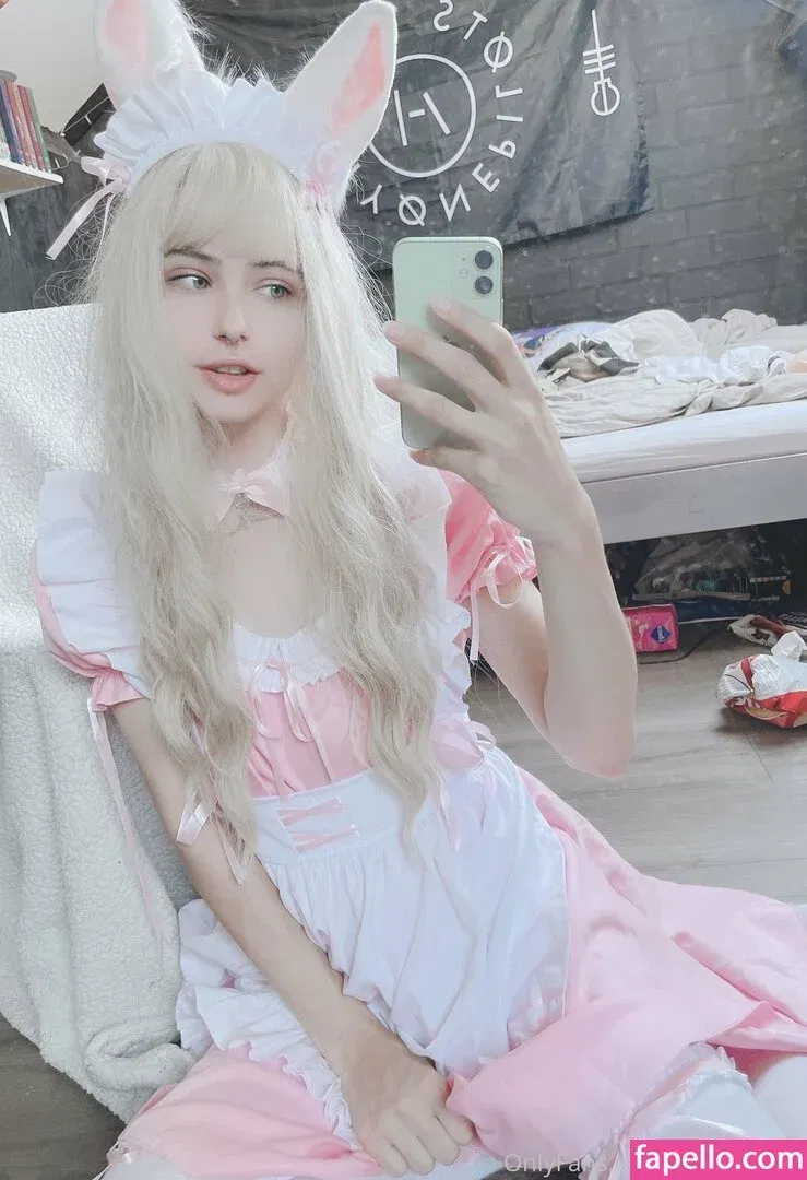 petite-twink Onlyfans Photo Gallery 