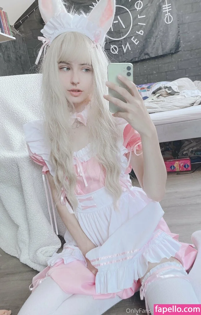 petite-twink Onlyfans Photo Gallery 