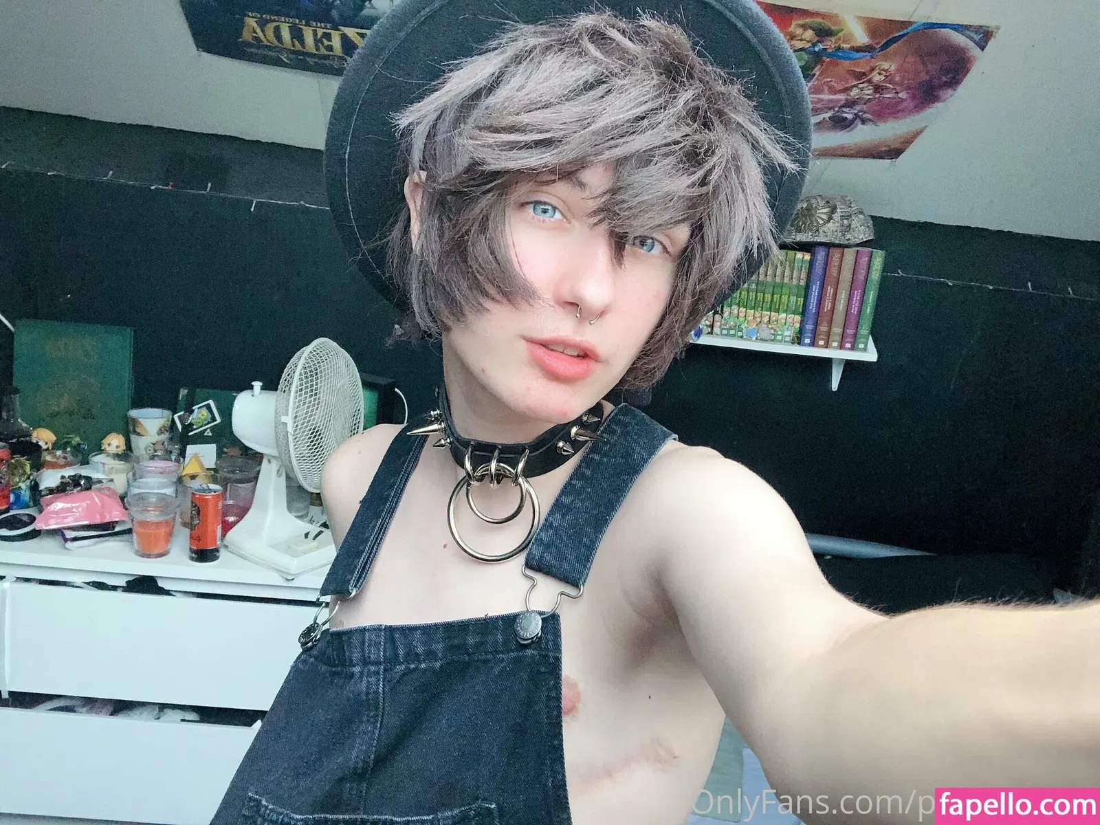 petite-twink Onlyfans Photo Gallery 