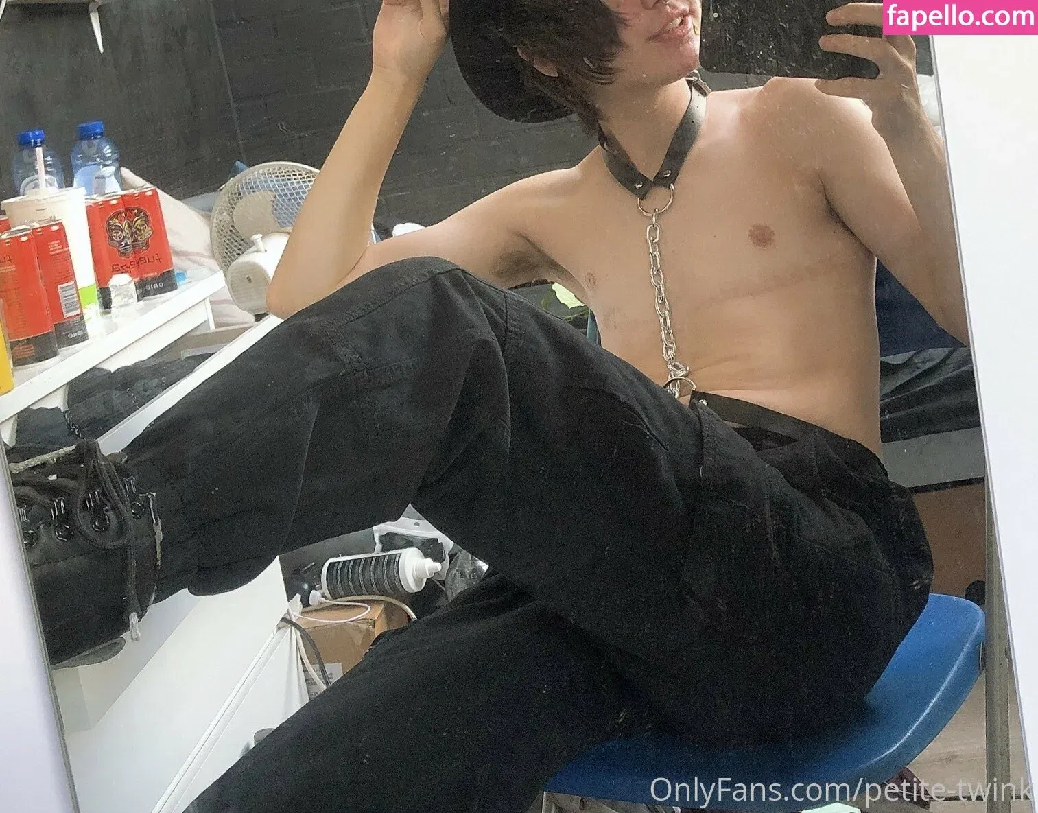 petite-twink Onlyfans Photo Gallery 